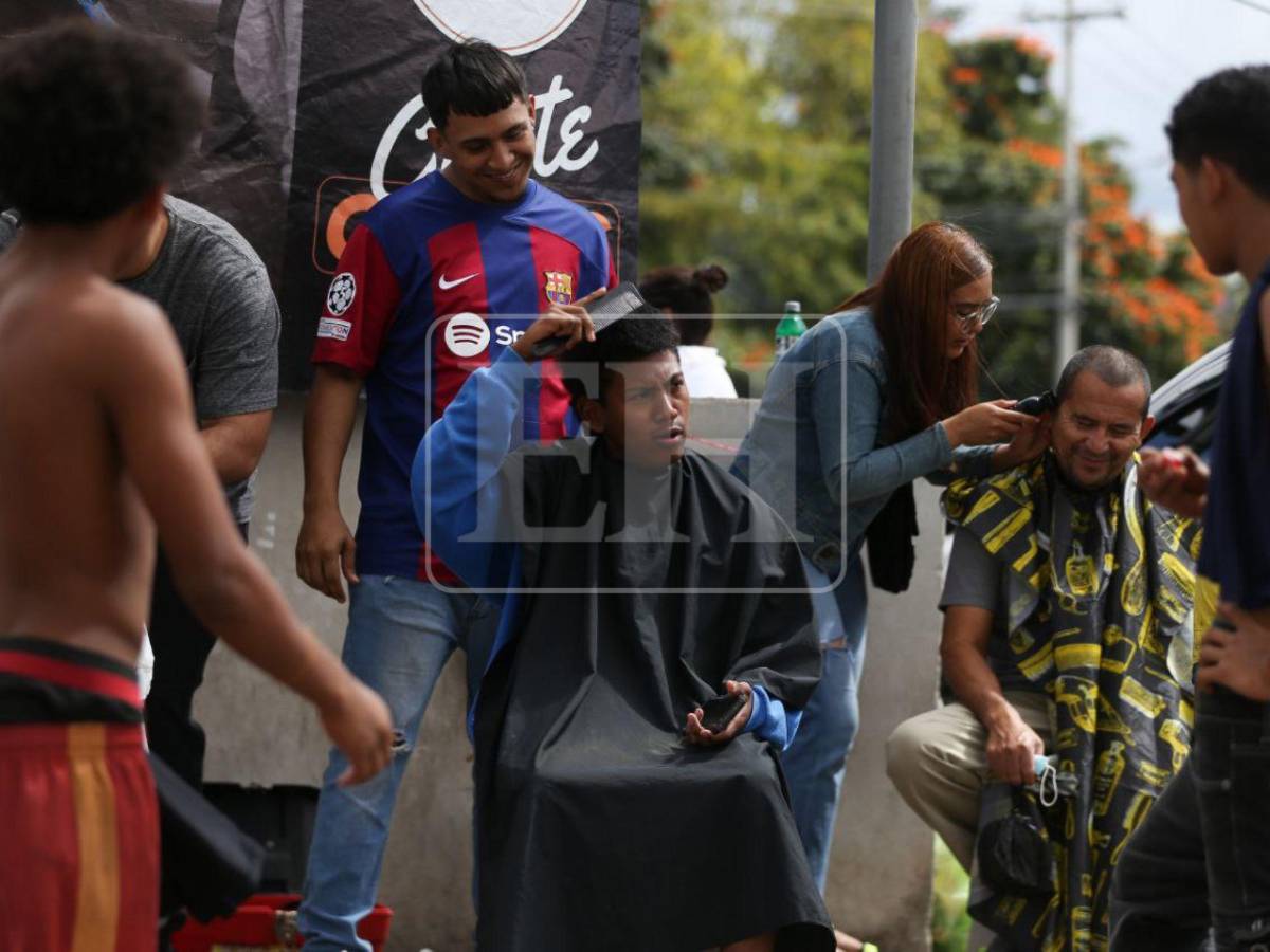 ¿Necesita un corte gratis? José Trejo ofrece sus servicios a pacientes del Hospital Escuela