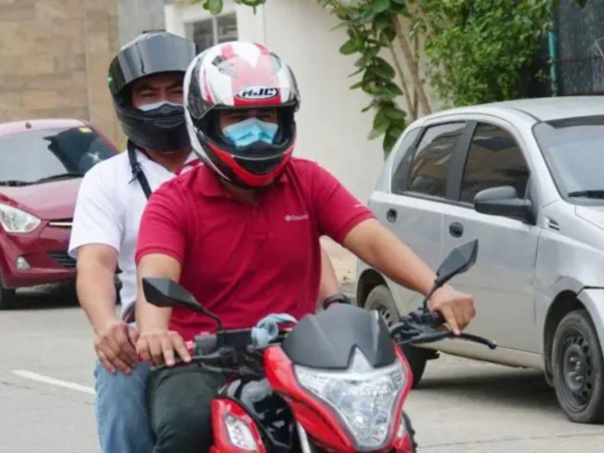¿En qué municipios de Honduras está prohibido que dos hombres circulen en una motocicleta?