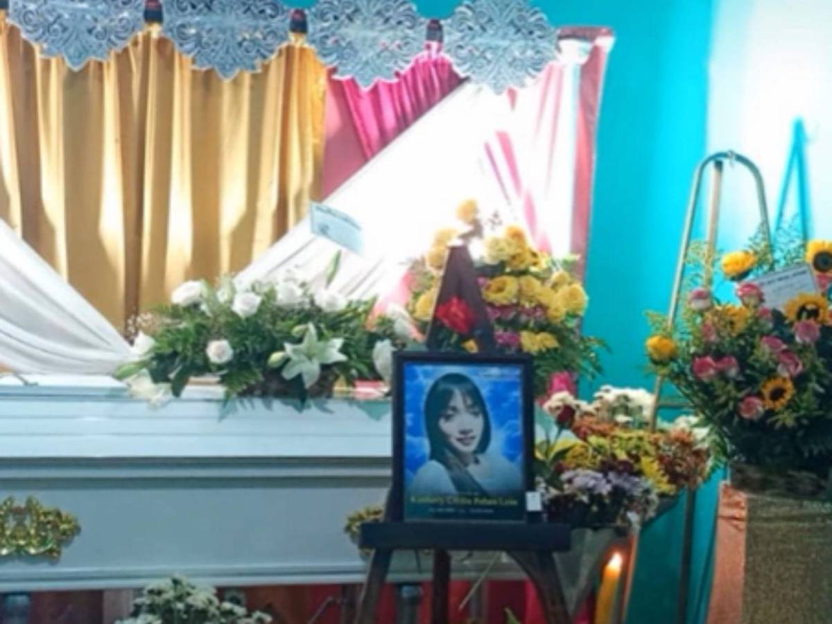 Investigan muerte de estudiante de 16 años tras comer tamales en un velorio en El Salvador