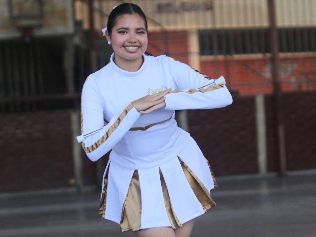 Las 12 palillonas del Instituto Jesús Aguilar Paz que engalanarán los desfiles