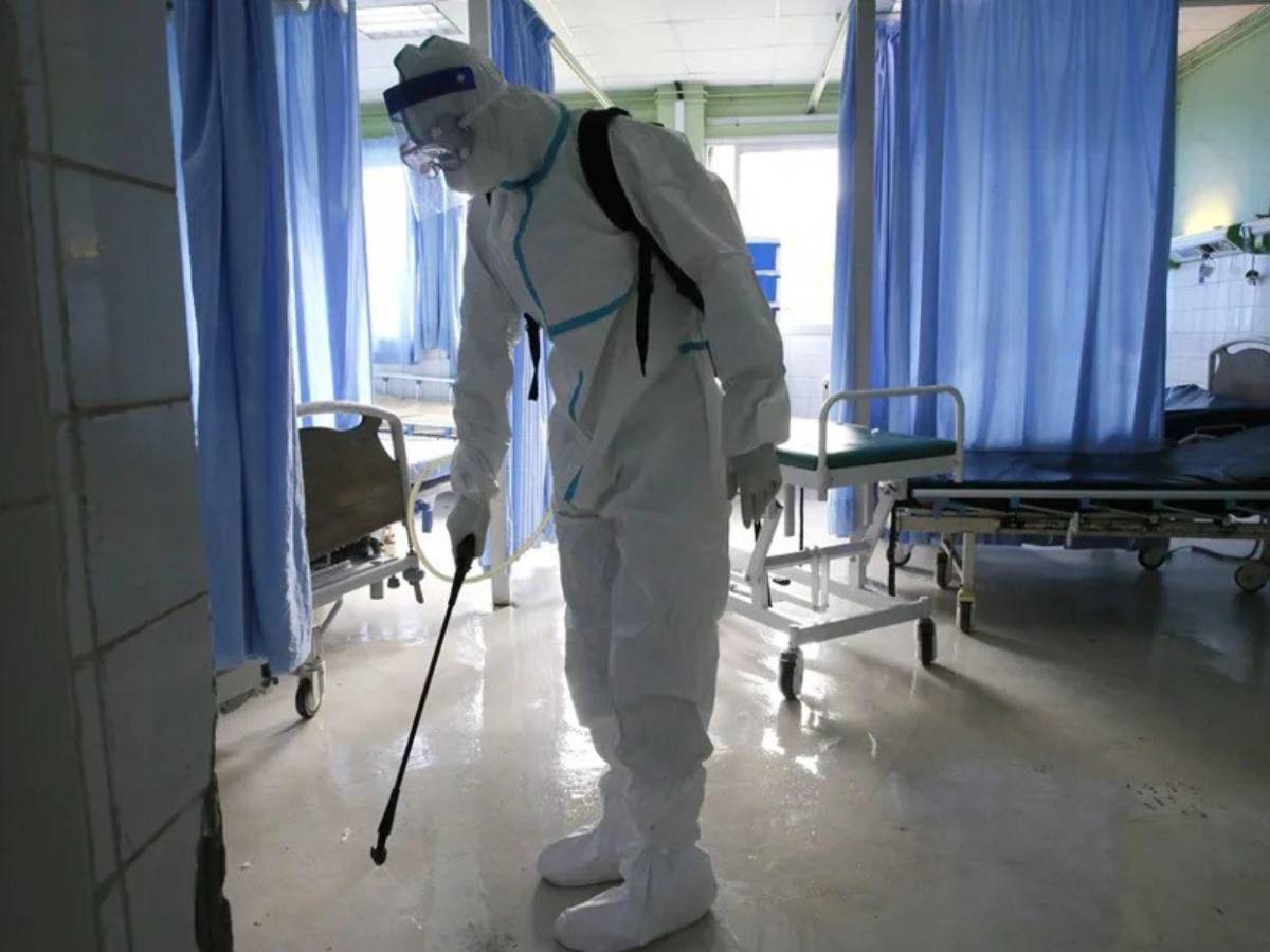 Alerta internacional: la OMS teme que brote de ébola en el Congo se propague