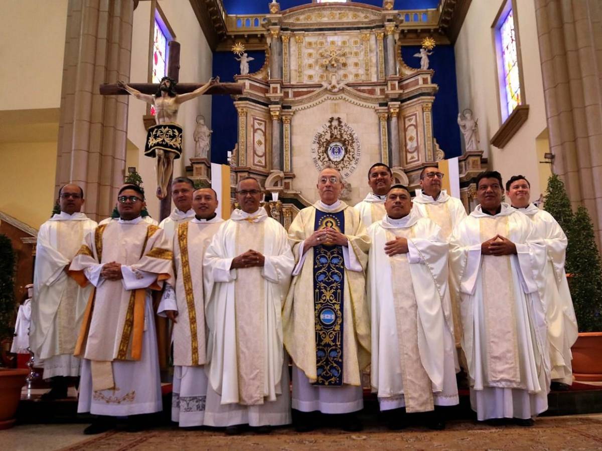 La fe brilla en los ojos de fieles que se congregan por la Virgen de Suyapa