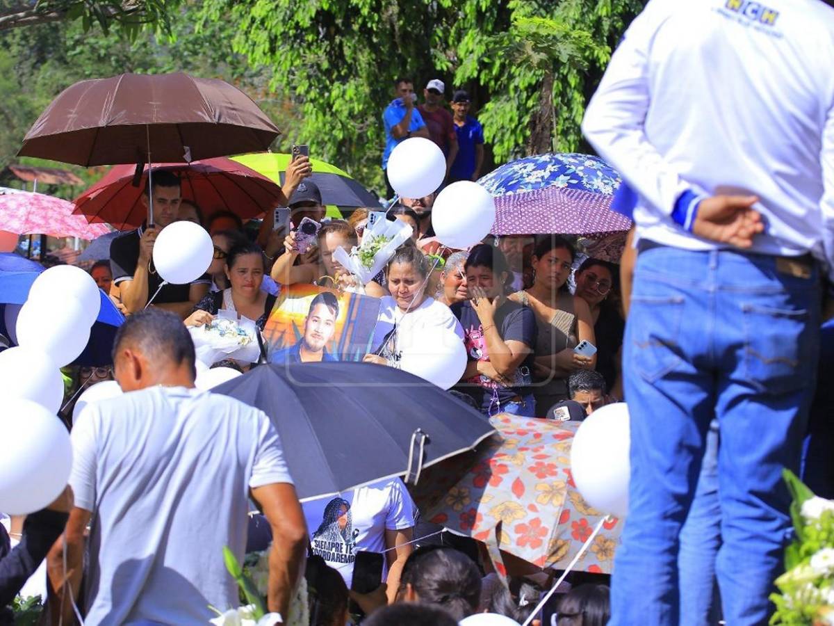 Doloroso último adiós al joven tiktoker Hernán Martínez en Cofradía