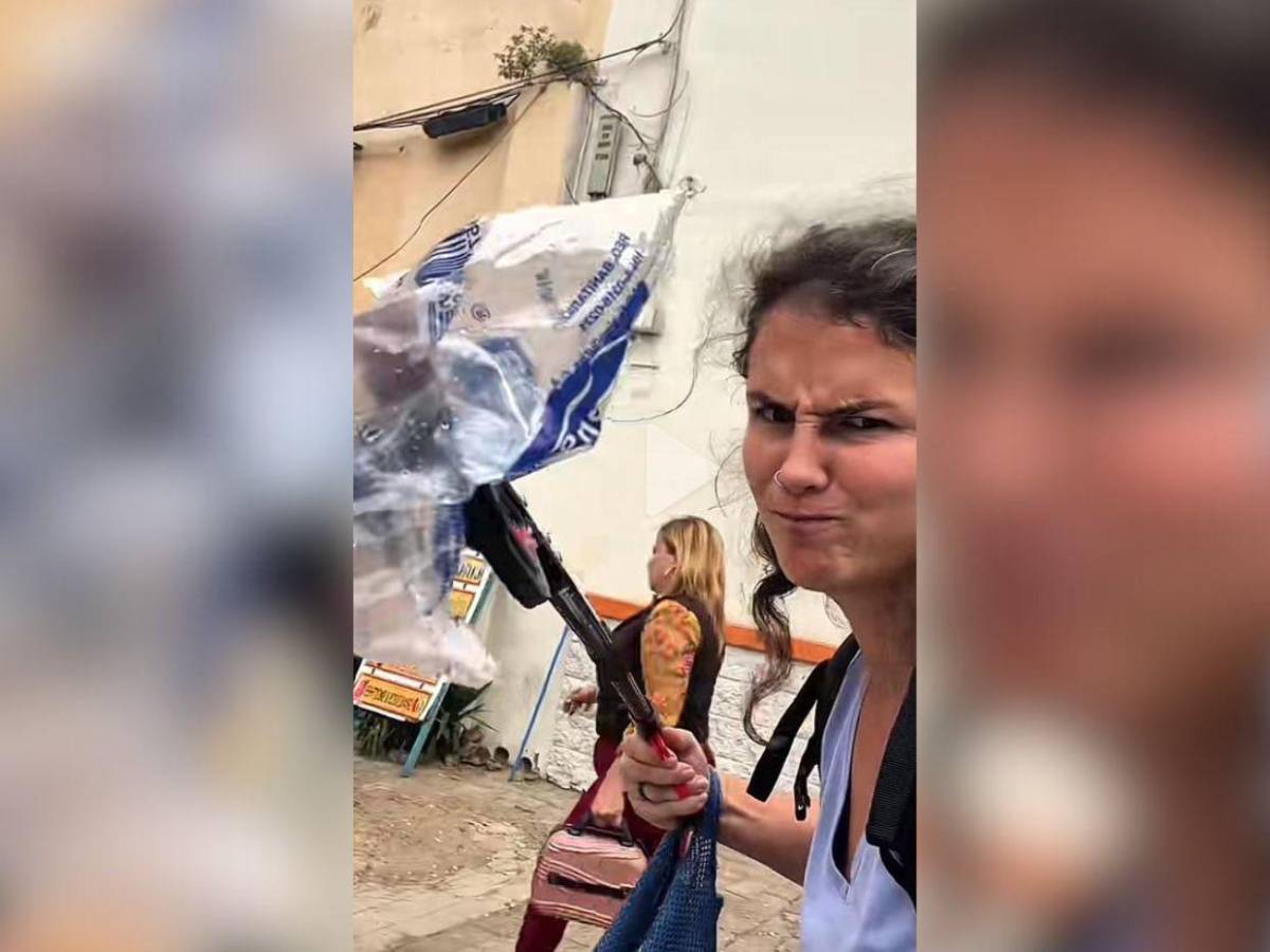 ¿Quiénes son Mikaela y Jirka, turistas que recorren Honduras y recolectan basura?