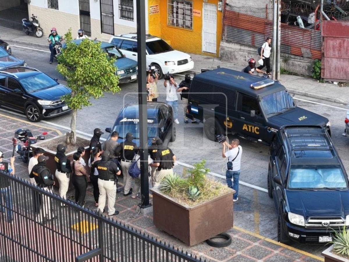 Robaron L586 mil en 41 minutos: así operaba red que entraba a bancas en línea y hacía transferencias