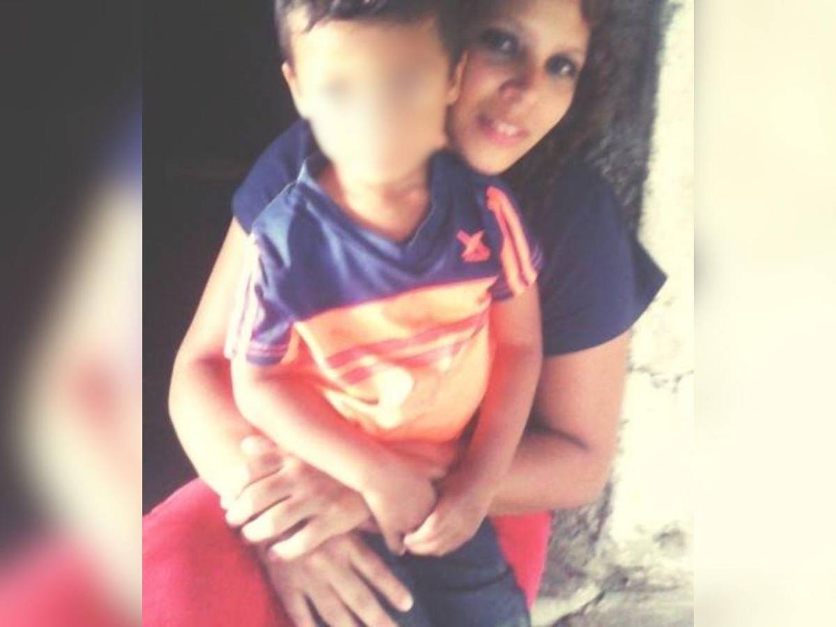 Amaba a su pequeño: así era Iris Servellón, víctima de accidente de busito en la capital