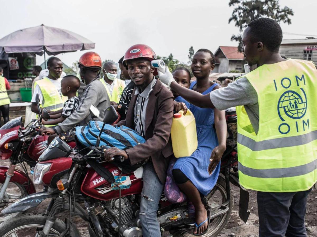 Alerta internacional: la OMS teme que brote de ébola en el Congo se propague
