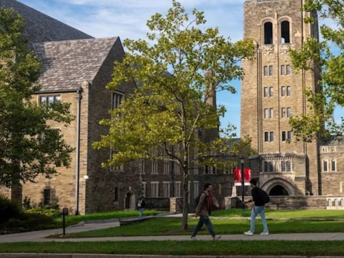 Crece la indignación por presunta violación grupal en Cornell tras nuevos datos