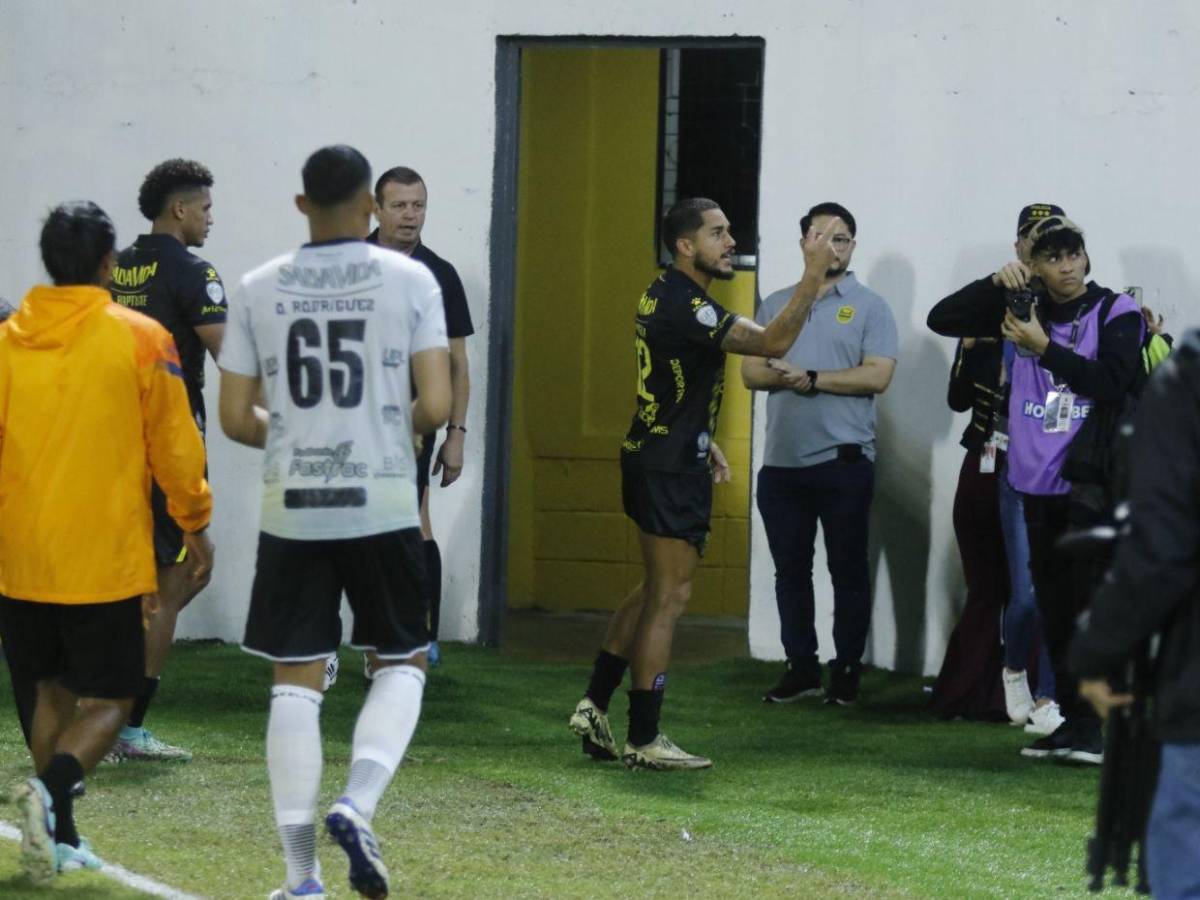 Lo que hizo Emilio Izaguirre con la Policía y españolistas atizaron contra su equipo