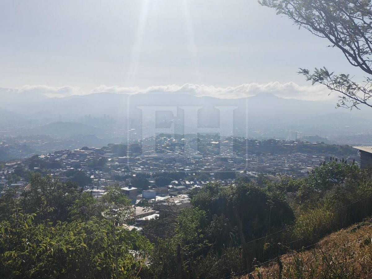 Domingo soleado, caluroso y con bruma: así está el clima en Tegucigalpa
