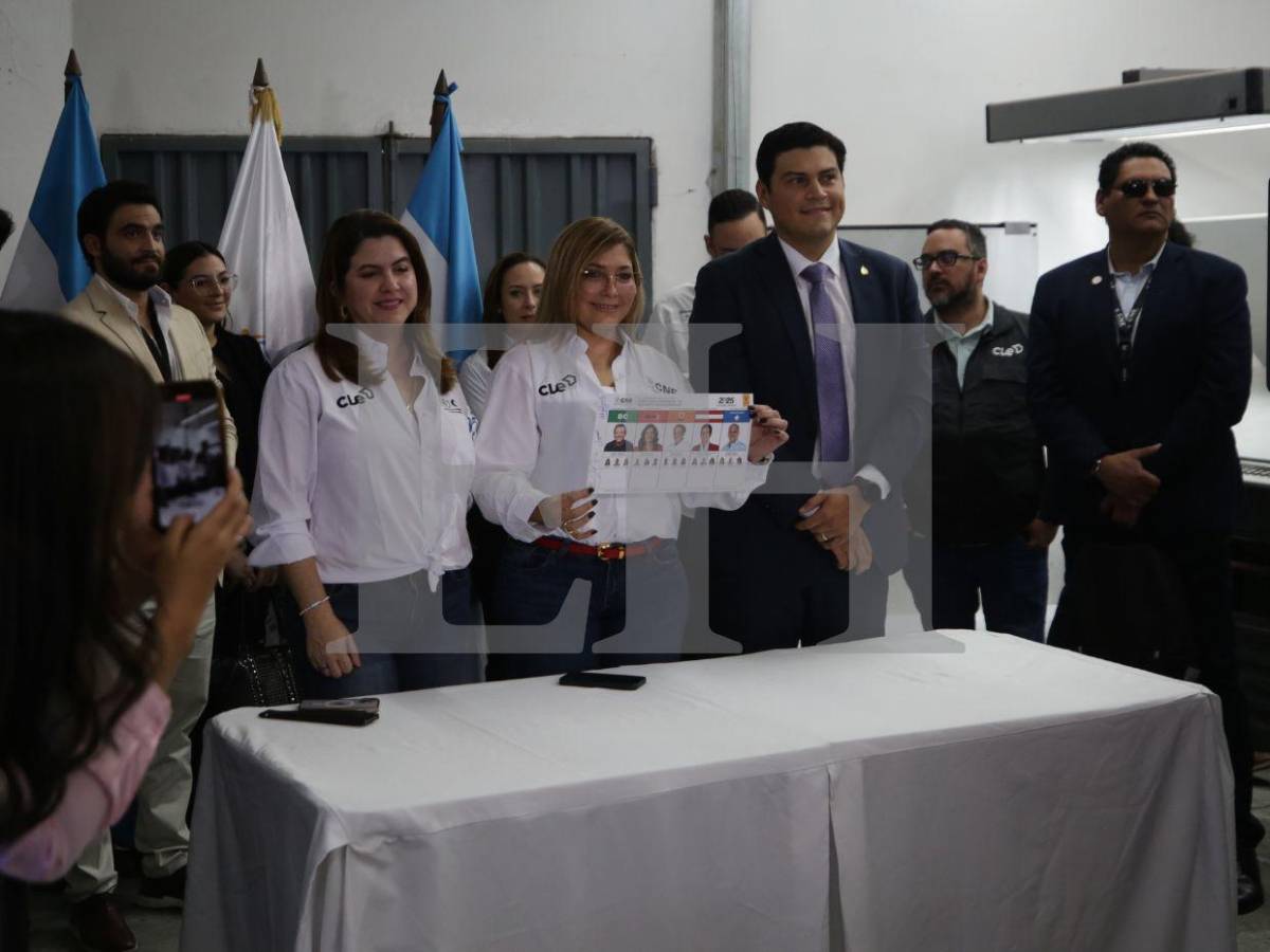 Así fue la impresión de la primera papeleta electoral para las elecciones generales de 2025