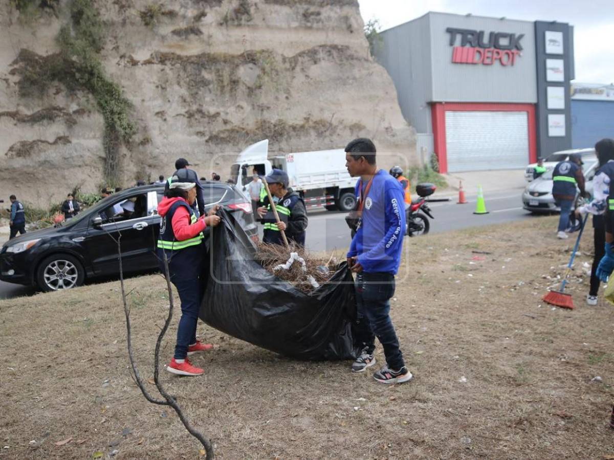 Más de 215 toneladas de basura retiran en operativos de limpieza en la capital