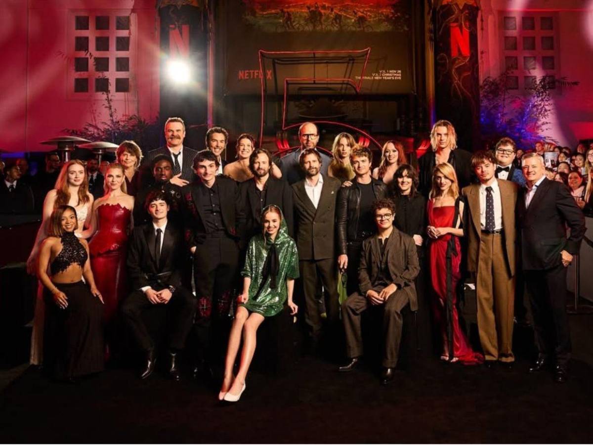 Actores de Stranger Things 5 que asistieron a la premiere de la serie