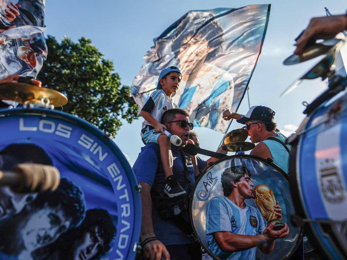 De blanco y celeste se pinta la ciudad de Kansas para el banderazo Argentina vs Argelia
