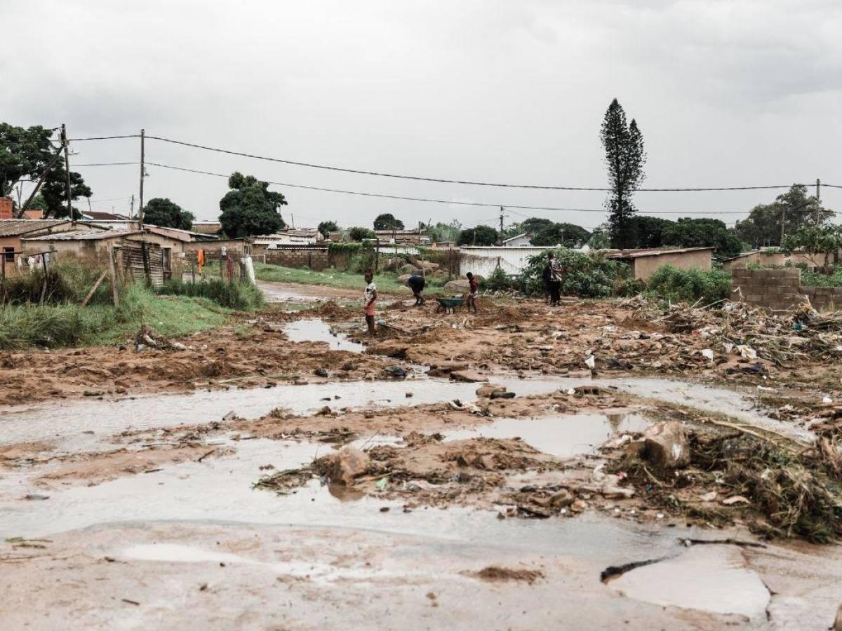 Más de 300 muertos por las peores inundaciones en décadas en Sudáfrica