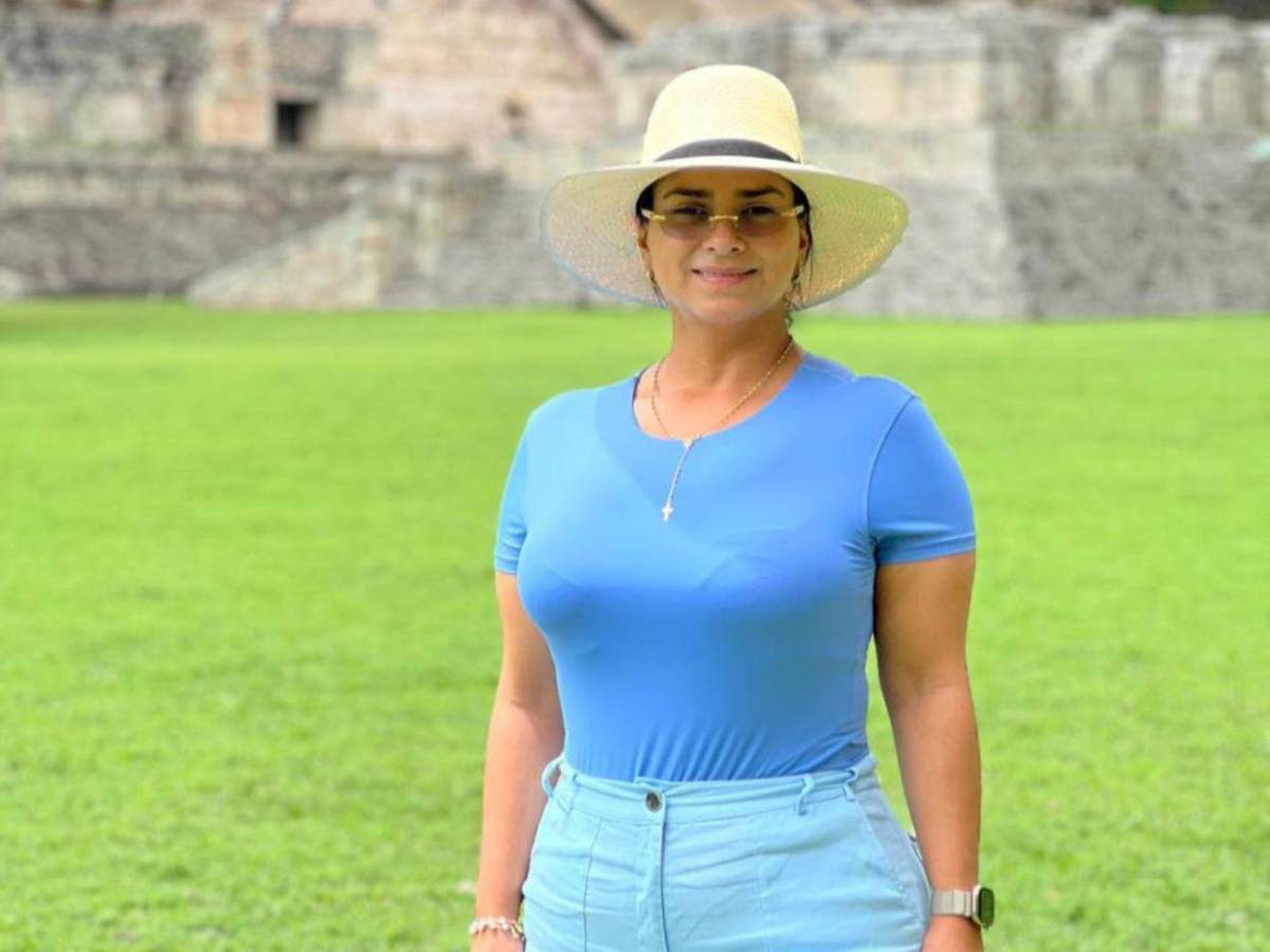 No lo quiero: Joven rechaza L20,000 que le dio Isis Cuéllar para carwash