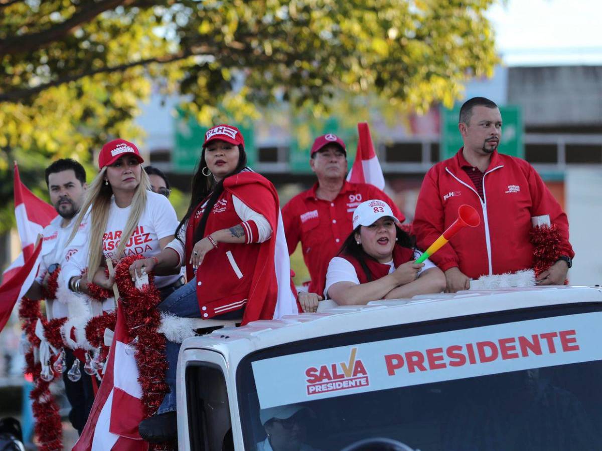 Denuncias de fraude, amenazas e injerencia militar:  Así avanza proceso electoral en Honduras