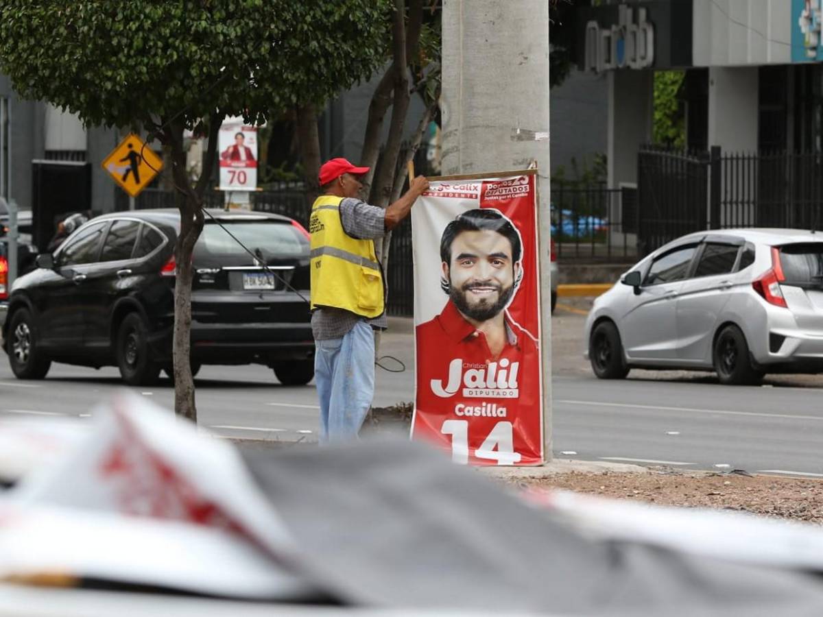 Despejan la capital de la propaganda política tras elecciones primarias