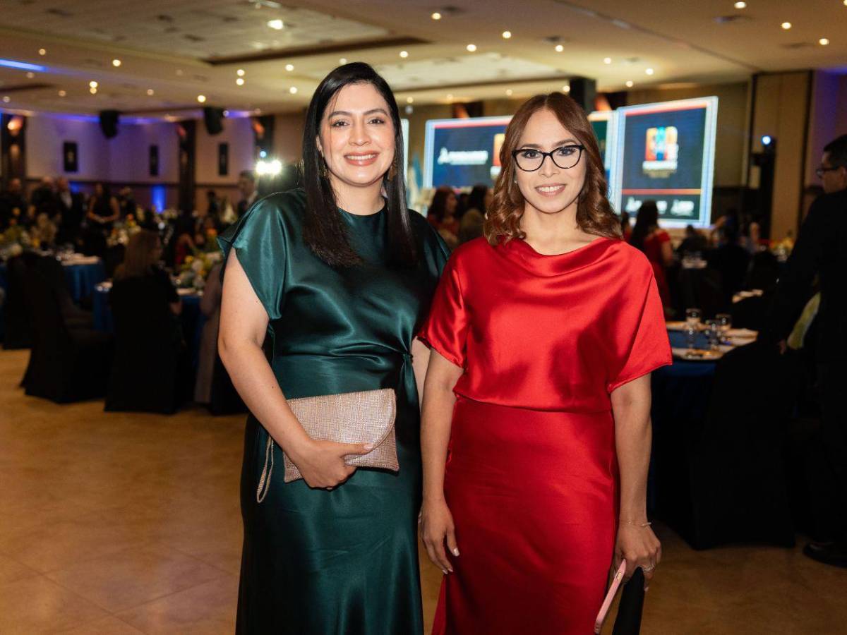 Entre premiados e invitados, así se vivió la gala del Sello FUNDAHRSE 2025