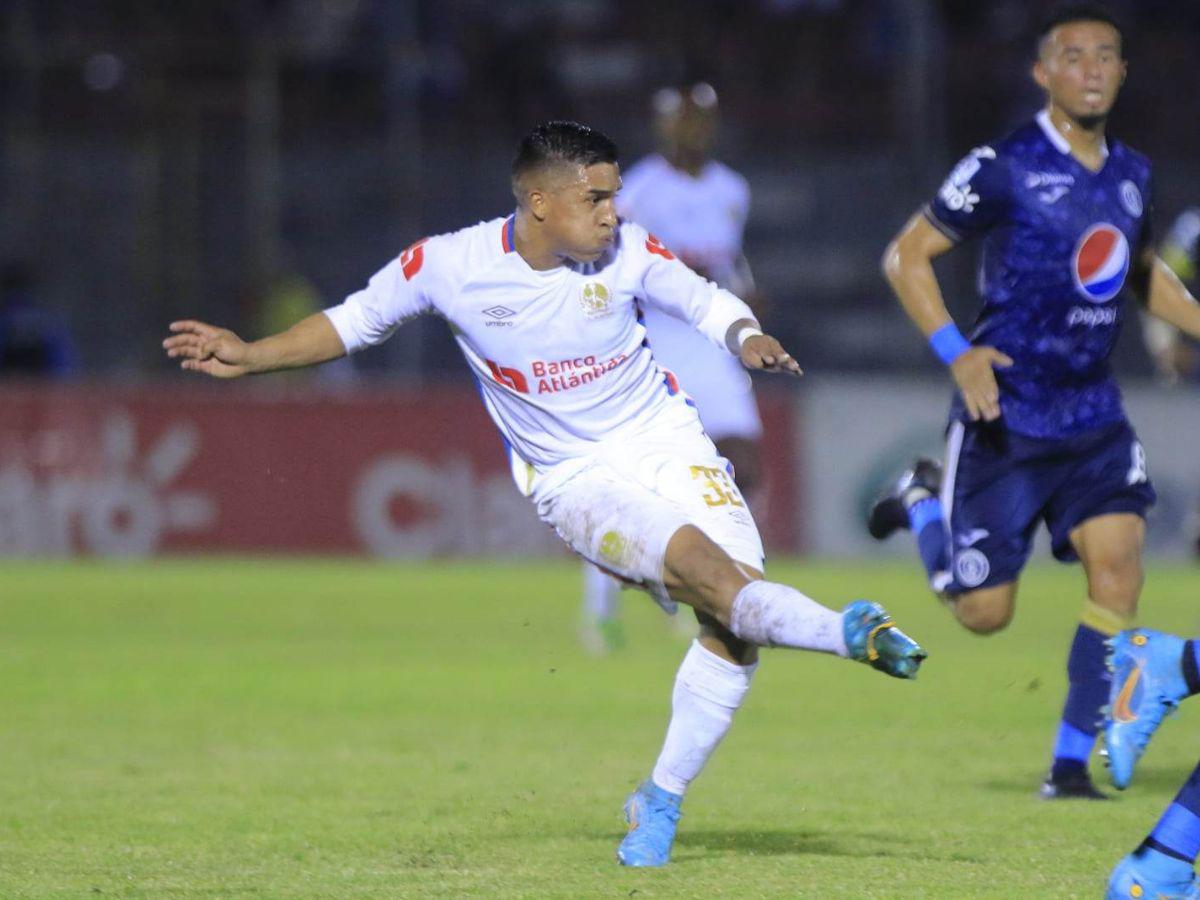 Michaell Chirinos confirma su marcha al fútbol de Grecia