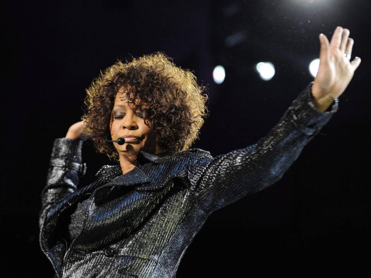 Con IA, la voz de Whitney Houston emprenderá una gira sinfónica por EUA
