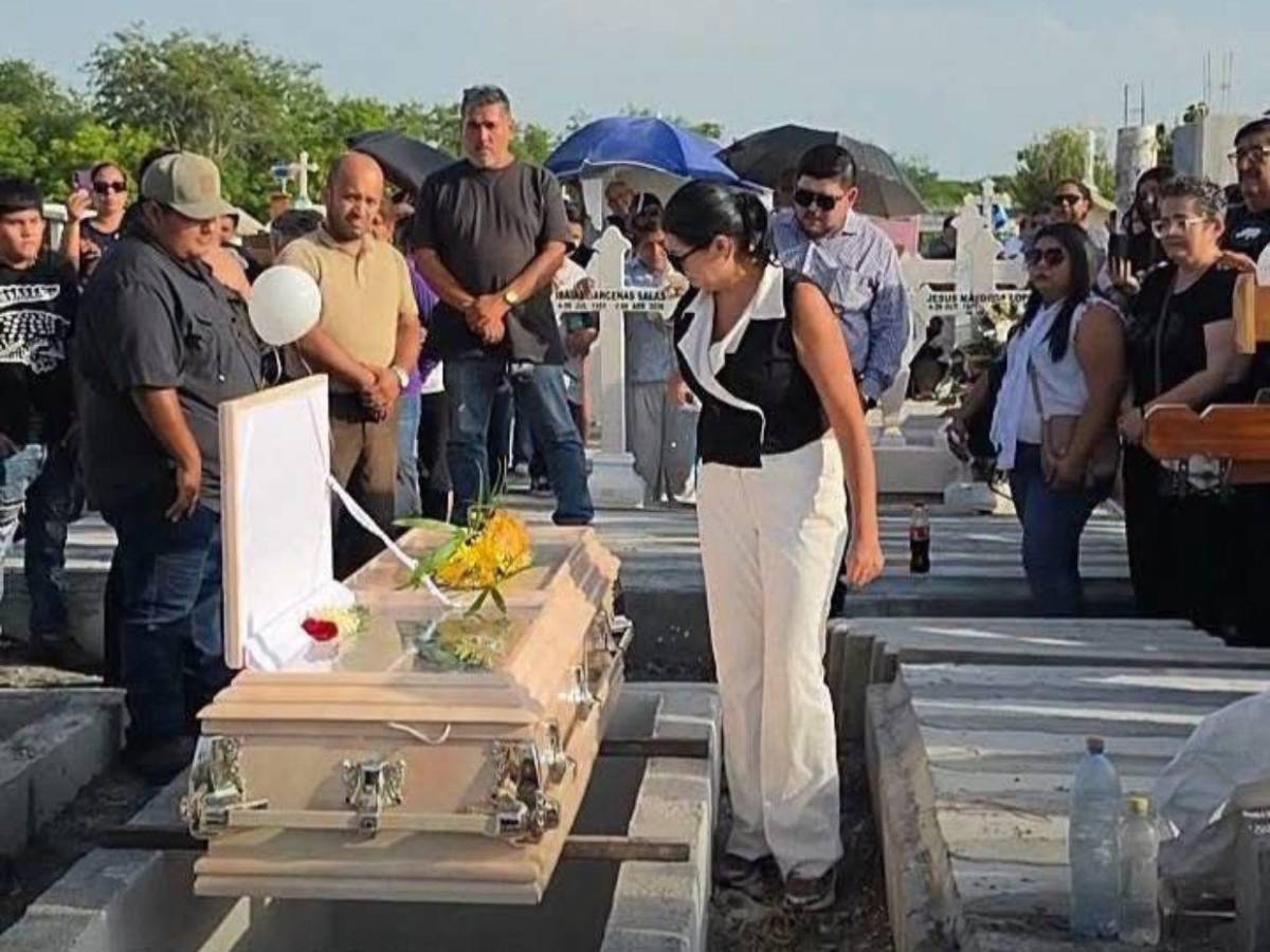 Revelan que Dafne Zapata, niña que murió en academia militar en México fue torturada antes de morir