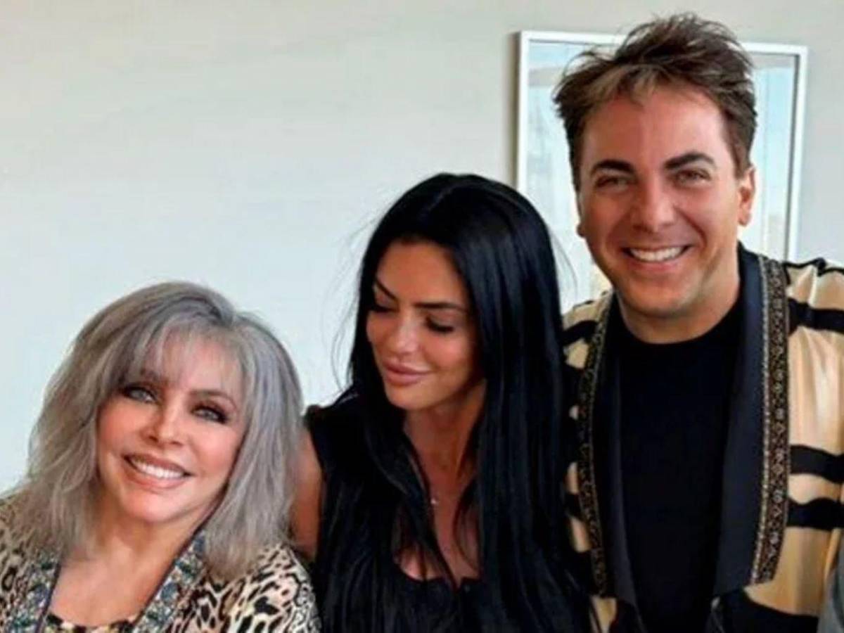 ¿Cristian Castro golpeó a su madre Verónica Castro? El artista se sincera
