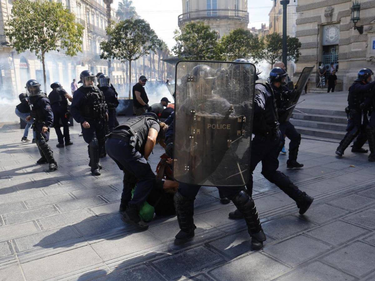 Bloqueemos todo: ¿Qué se sabe de la masiva protesta en Francia?