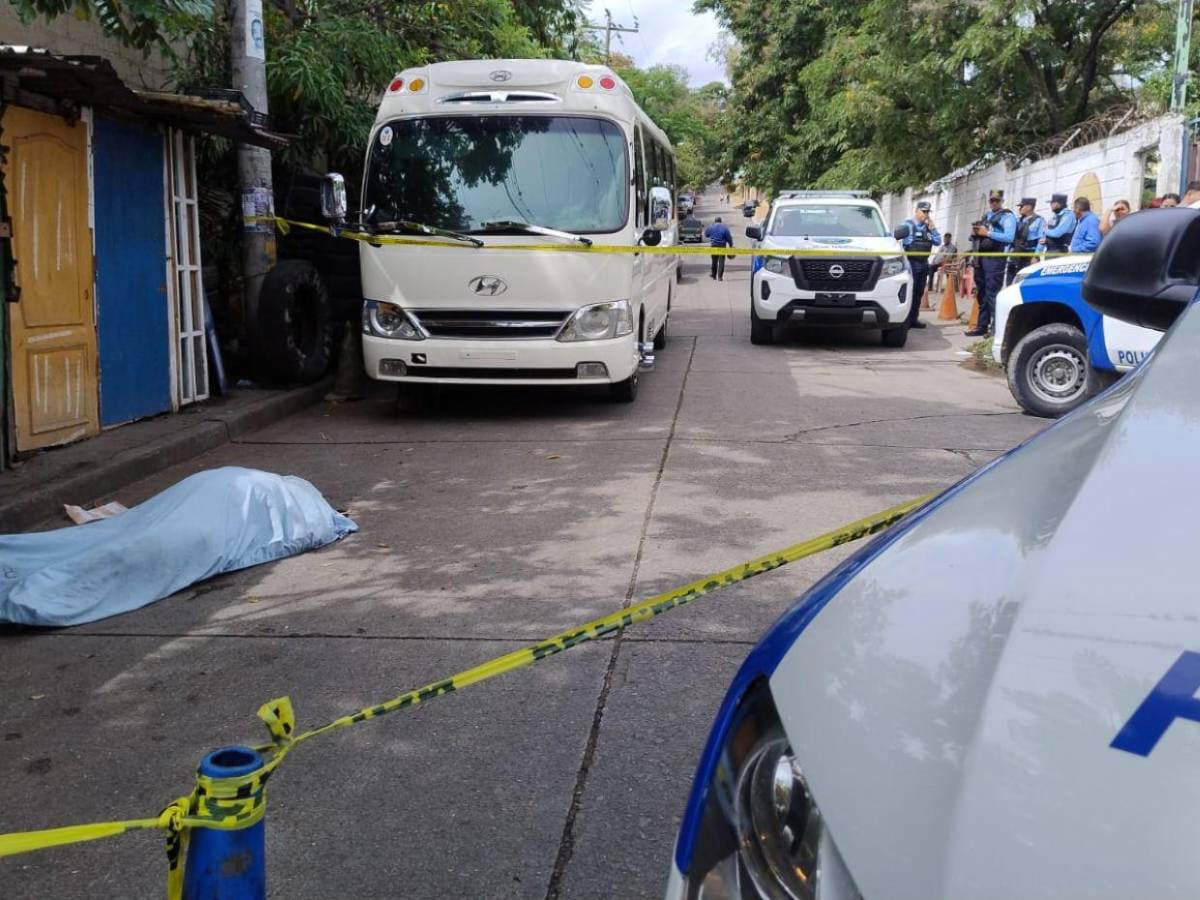 A pocos metros de una posta policial mataron a despachador de bus: esto se sabe del crimen en La Rosa