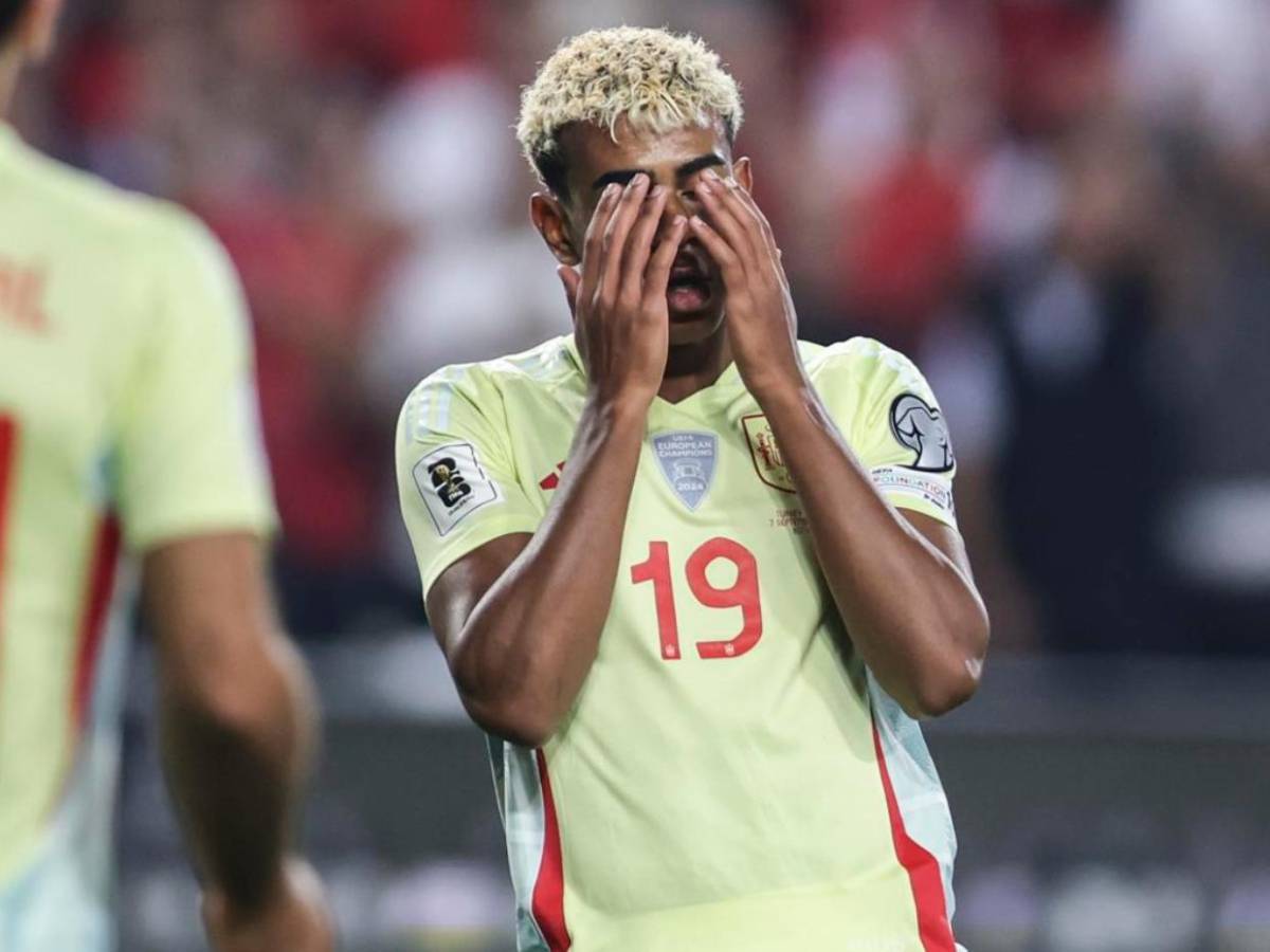 Lamine Yamal se queda varado en Turquía luego de partido de España por eliminatoria