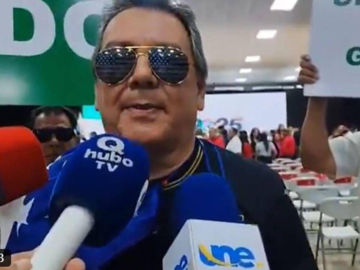 ¿Por qué Chano Rivera portó una bandera de EE UU en el sorteo de papeletas?