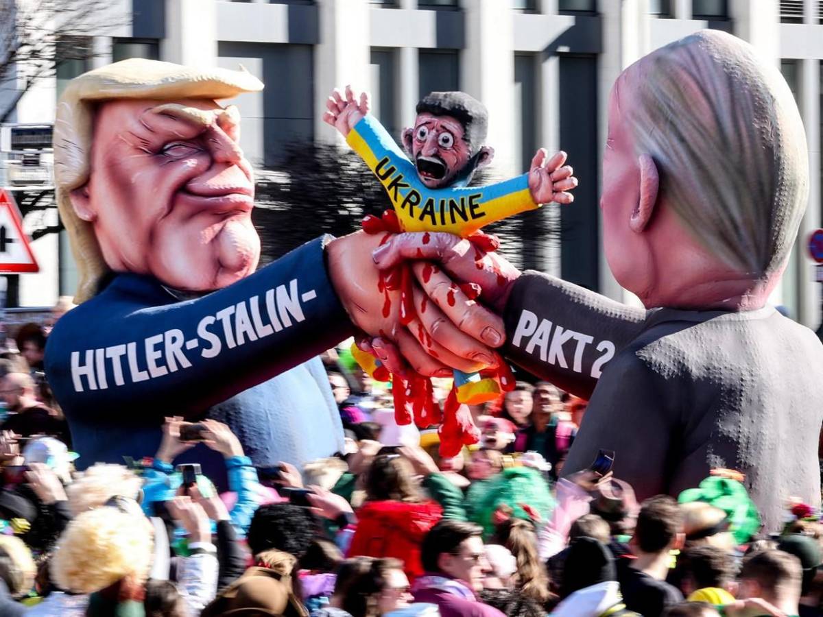 Las polémicas carrozas del ‘Rosenmontag’ o “lunes de las rosas” en Alemania Las polémicas carrozas del ‘Rosenmontag’ o “lunes de las rosas” en Alemania