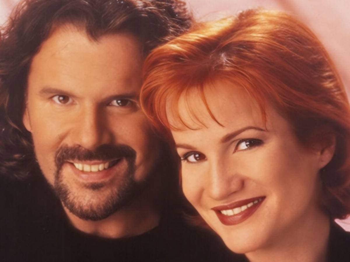 Pimpinela: 44 años de drama y desamor en los escenarios