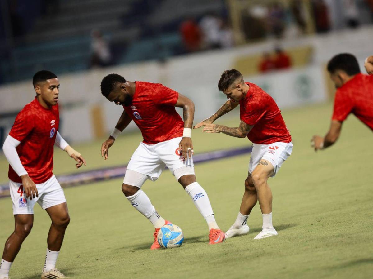 Clásico en el Morazán: Afición, jugadores, directivos y un invitado especial