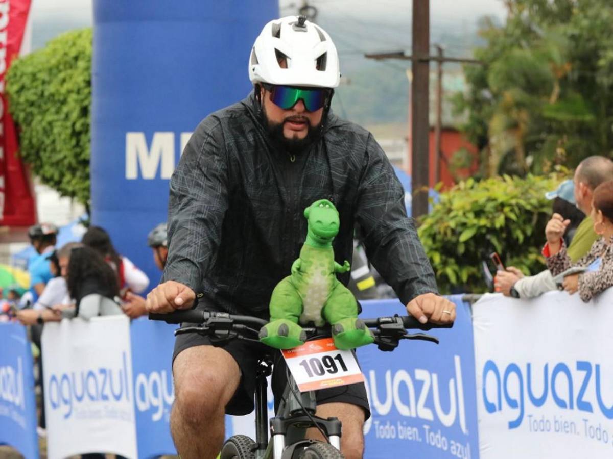 Coloridos, creativos y únicos: los maillots más vistosos de la Vuelta EL HERALDO 2025