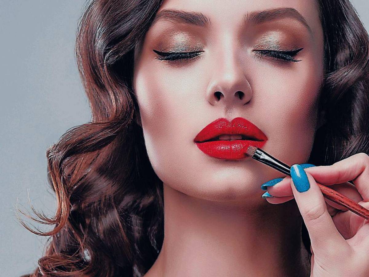 Maquillaje: ¿Cómo lograr labios voluminosos?