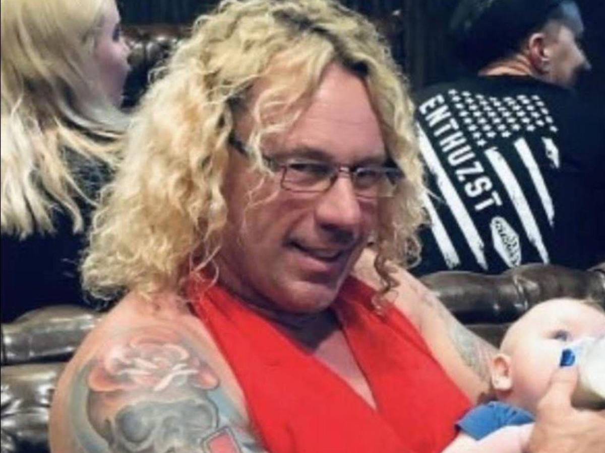 Divorciado y transgénero: Robert Dorgan, el tirador que mató a su exesposa e hijo en partido de hockey