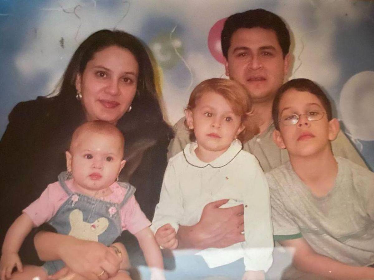 La familia de Ana García, la precandidata nacionalista y ex primera dama de Honduras