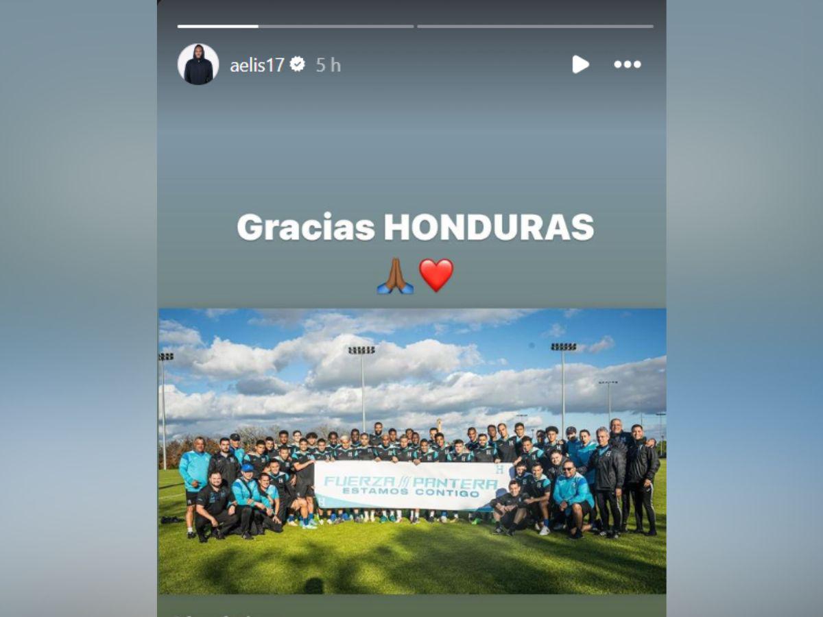 Alberth Elis agradeció el emotivo gesto.