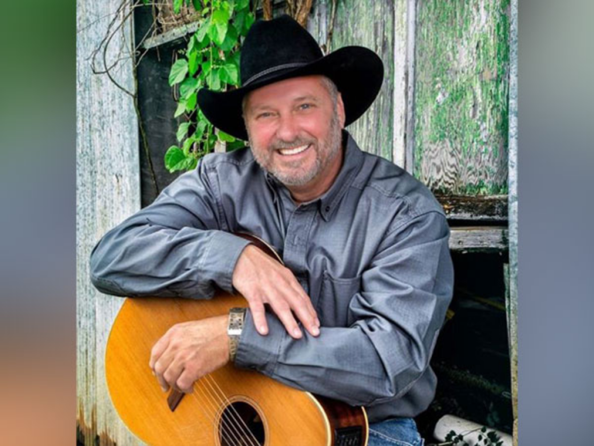 Jeff Carson, cantante de música country, muere a los 58 años