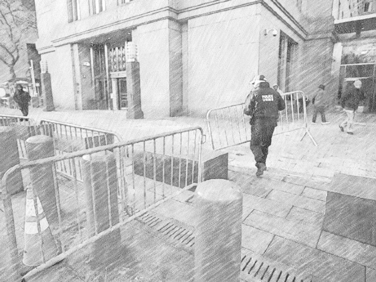 Guardia de nacionalidad hondureña resguarda sala del juicio de JOH