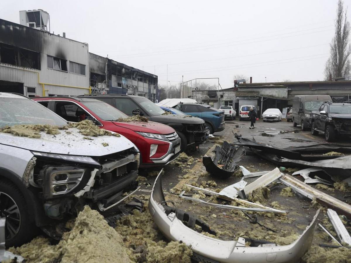 Las tenebrosas imágenes del ataque ruso a zona energética de Odesa