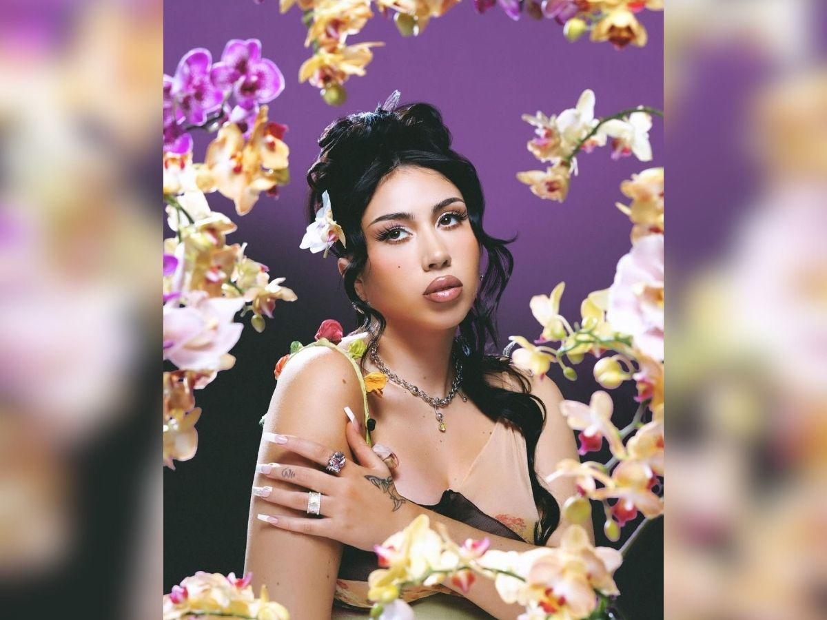Kali Uchis, la intérprete de “Telepatía”, anuncia que está embarazada