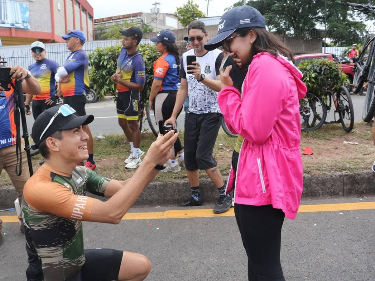 Escenario del amor, la Vuelta EL HERALDO 2025 fue testigo de un sí, acepto