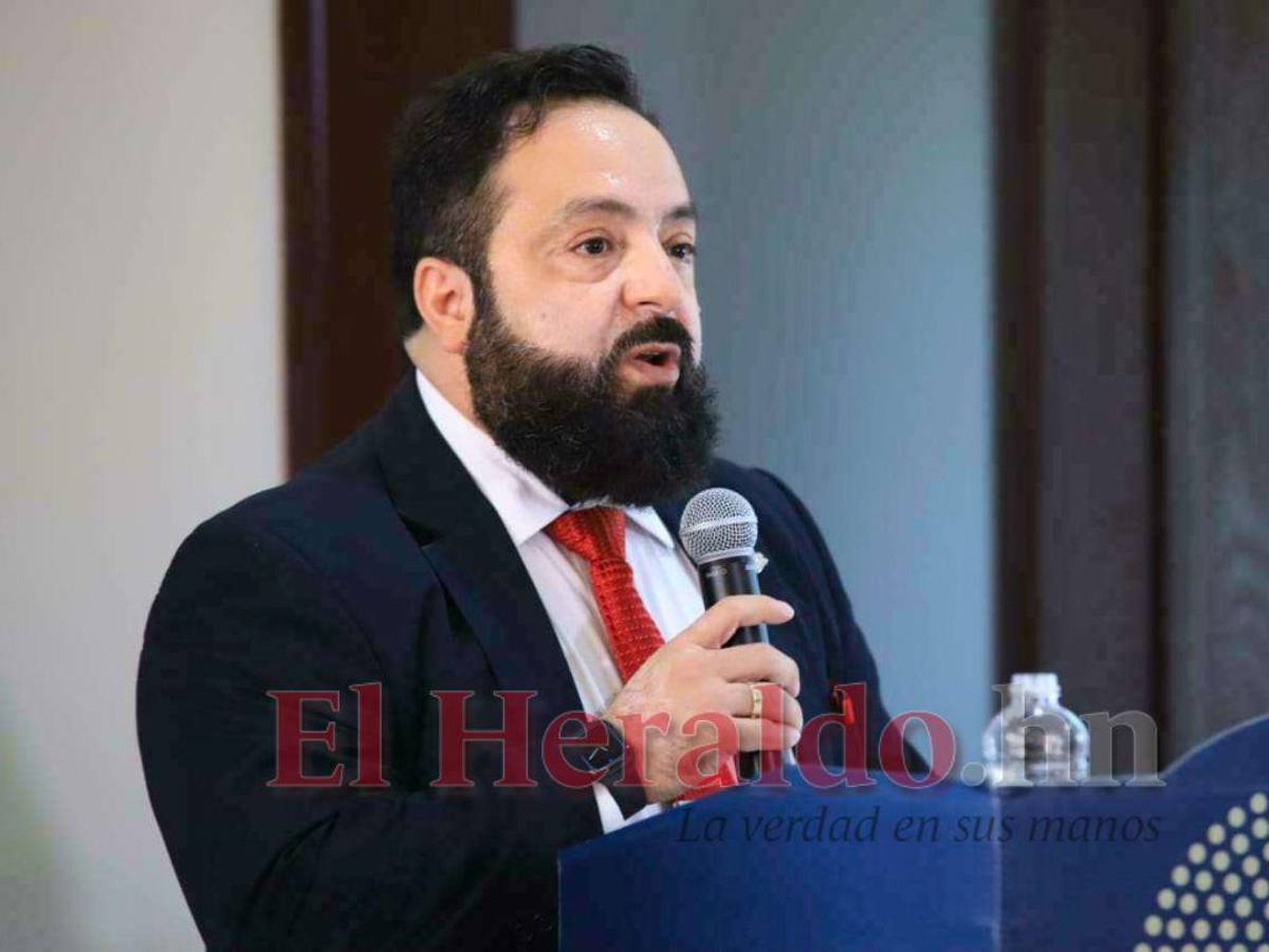 Luis Redondo responde al CNA por su informe y asegura que es fake news