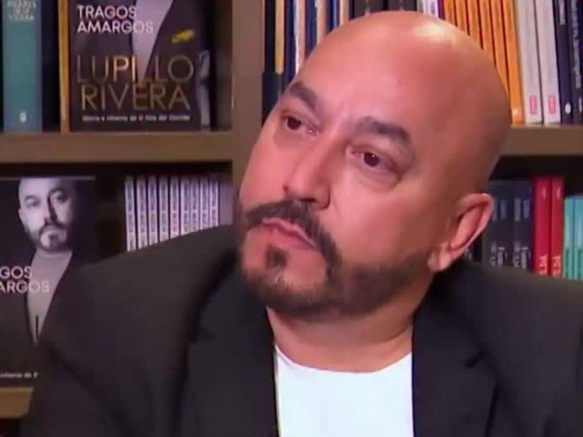 ¡Le llueven críticas! Lupillo Rivera cuenta detalles íntimos de su primer encuentro con Belinda