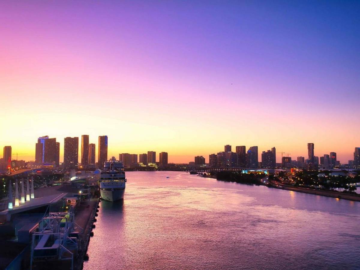 ¿Por qué vestirán de rosa en Miami los árbitros en partido Uruguay y Arabia Saudí?