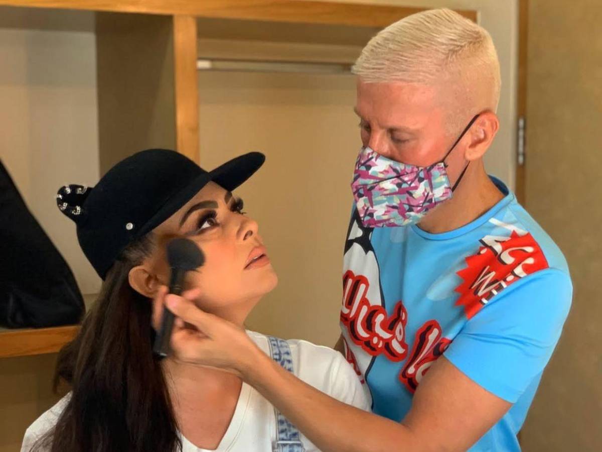 Hospitalizan a Yadhira Carrillo tras complicaciones de salud