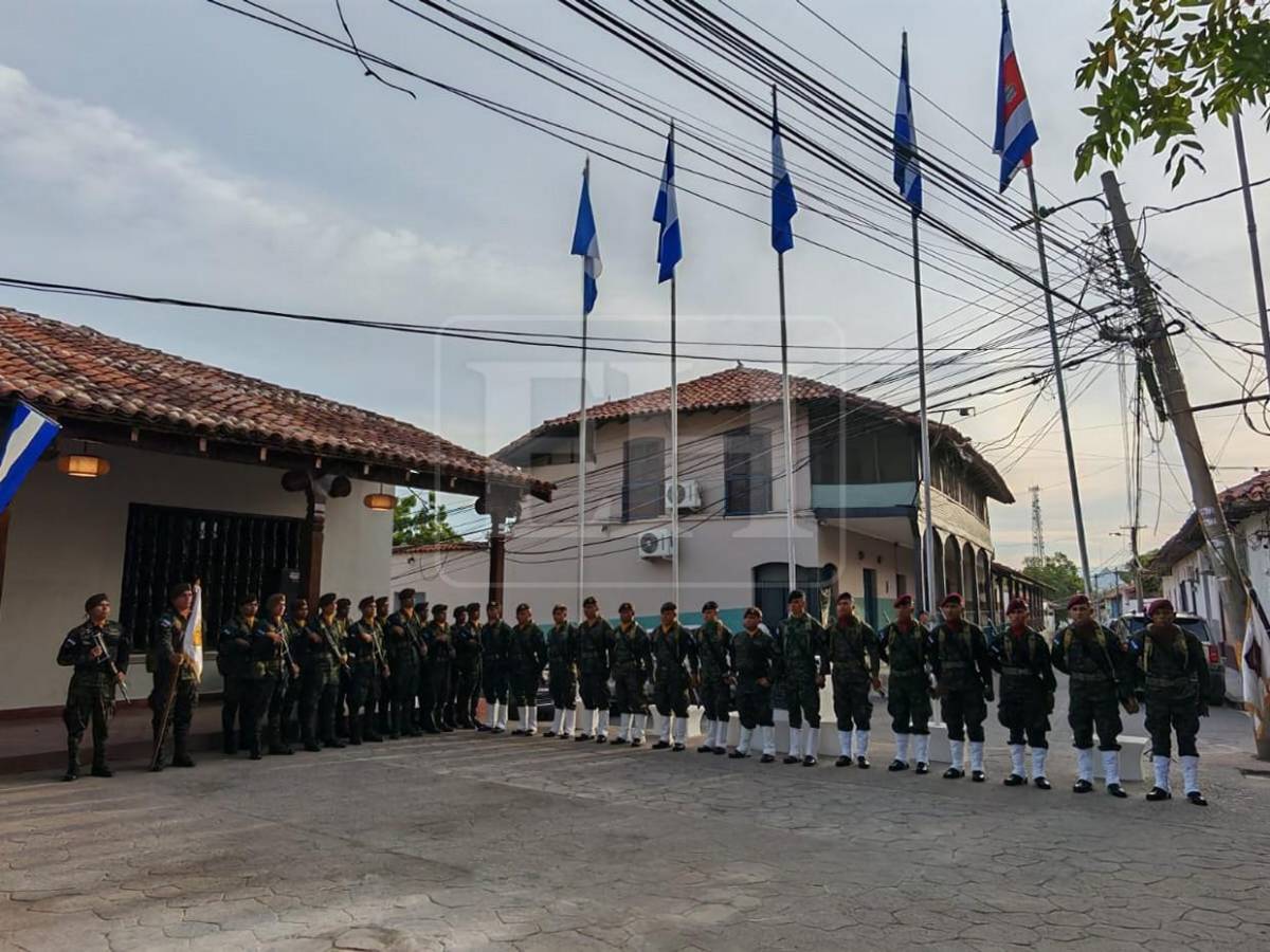 Con misa y ofrenda floral al sabio Valle, Choluteca celebra inicio de fiestas patrias