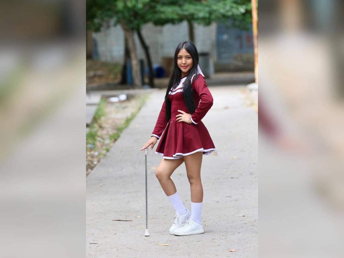 Ellas son las palillonas del Saúl Zelaya Jiménez que brillarán en los desfiles patrios del 15 de septiembre